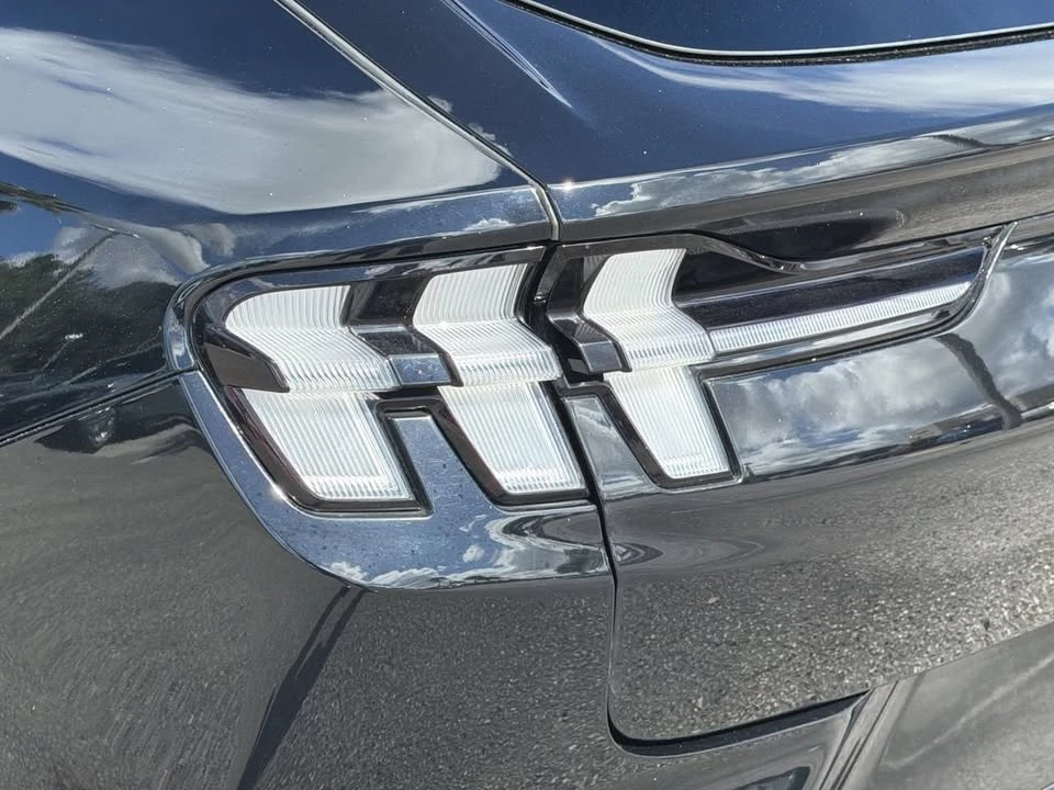 2023 Ford Mustang Mach-E - Image 6 of 10