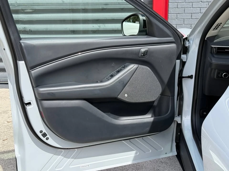 2023 Ford Mustang Mach-E - Image 19 of 20