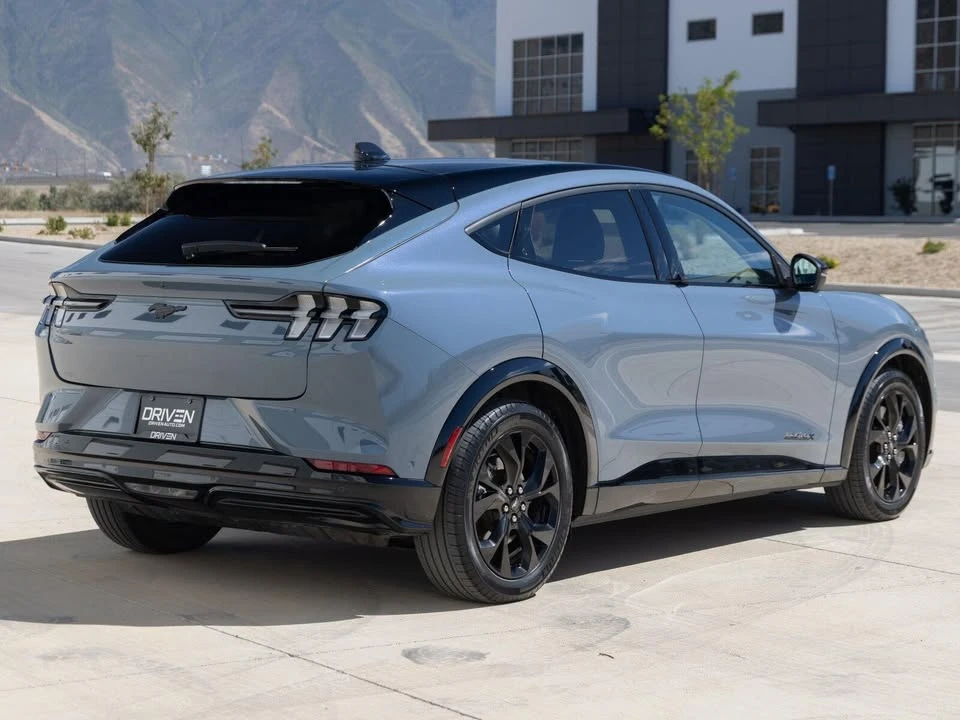 2023 Ford Mustang Mach-E - Image 10 of 20
