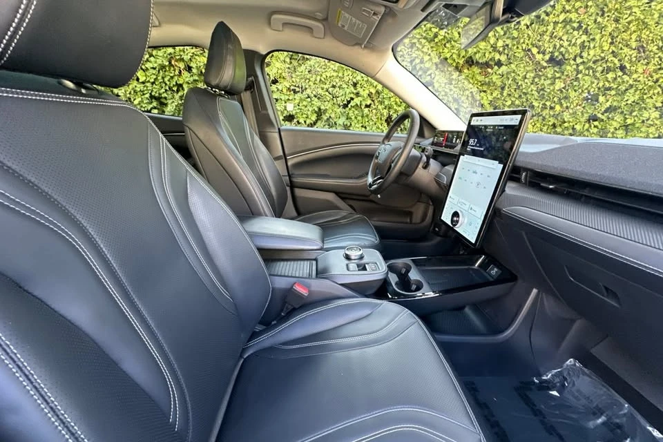 2023 Ford Mustang Mach-E - Image 16 of 20