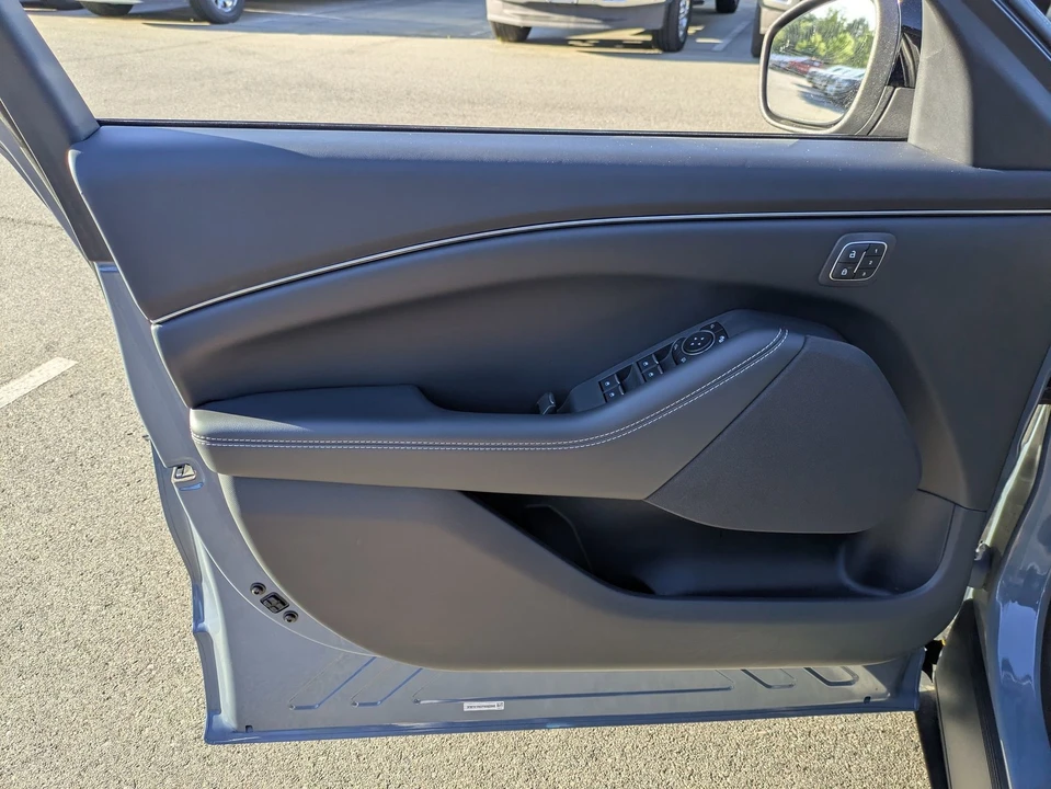 2023 Ford Mustang Mach-E - Image 16 of 31