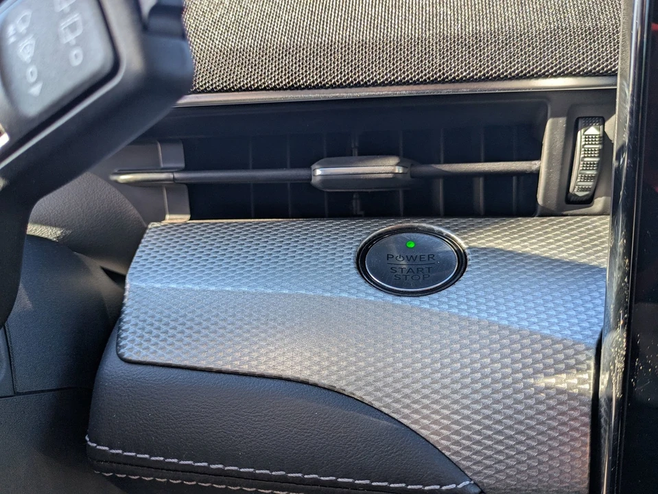 2023 Ford Mustang Mach-E - Image 26 of 31