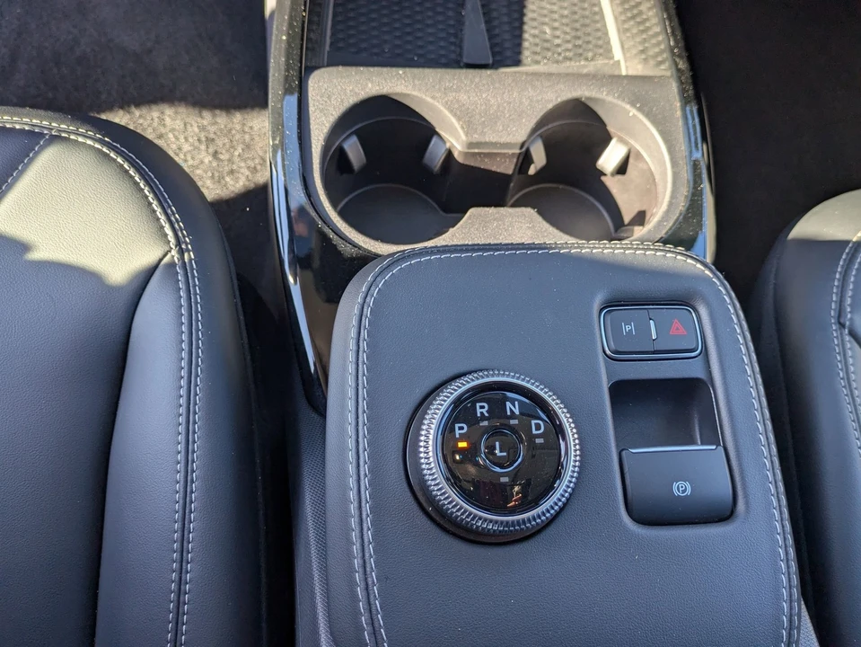 2023 Ford Mustang Mach-E - Image 25 of 31