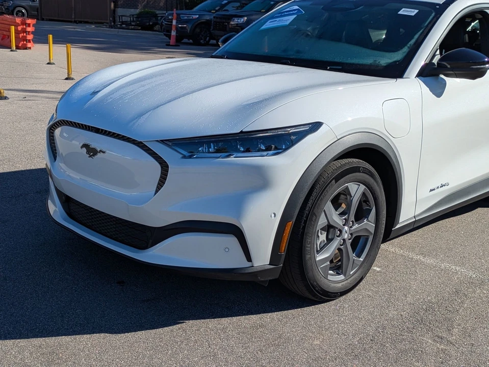 2023 Ford Mustang Mach-E - Image 10 of 12