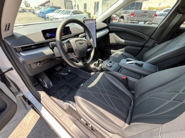 2023 Ford Mustang Mach-E - Image 11 of 19