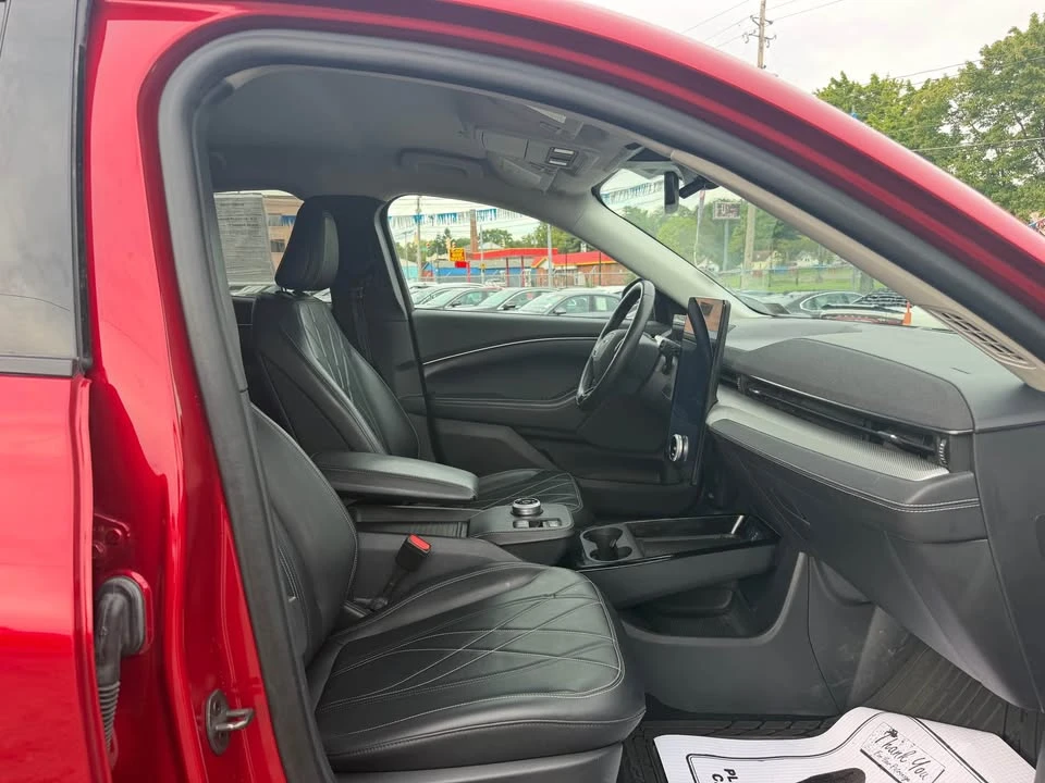 2023 Ford Mustang Mach-E - Image 11 of 19