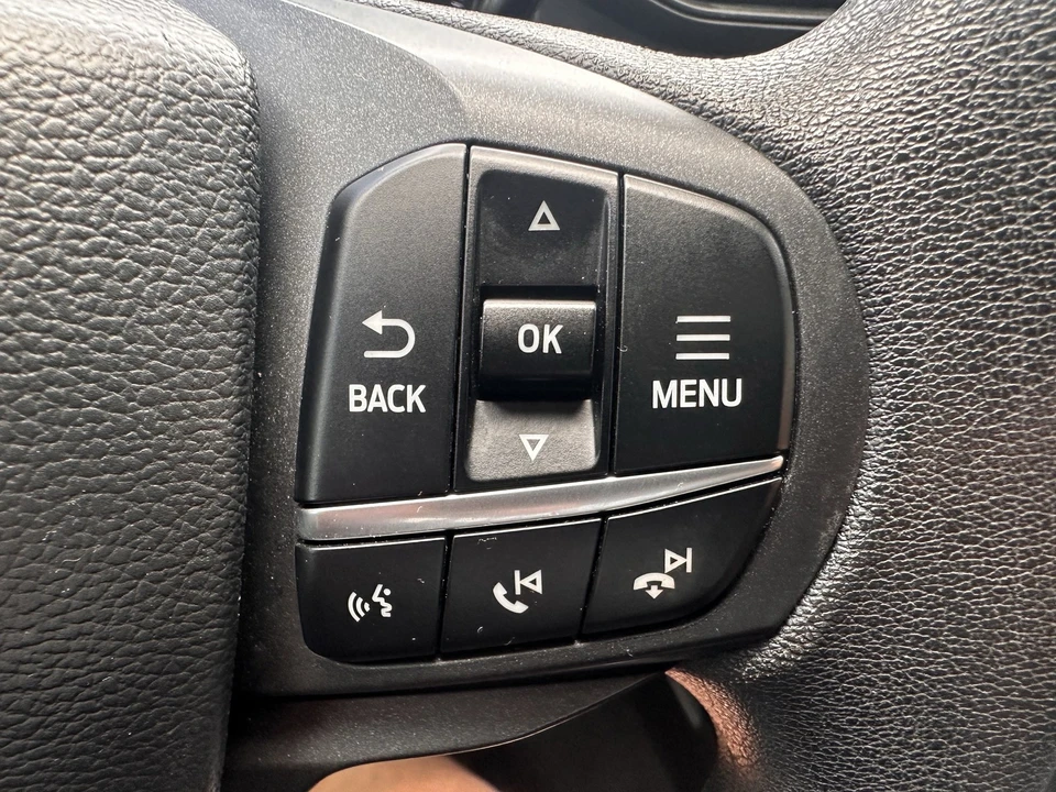 2023 Ford Explorer 6th Gen - Image 22 of 28