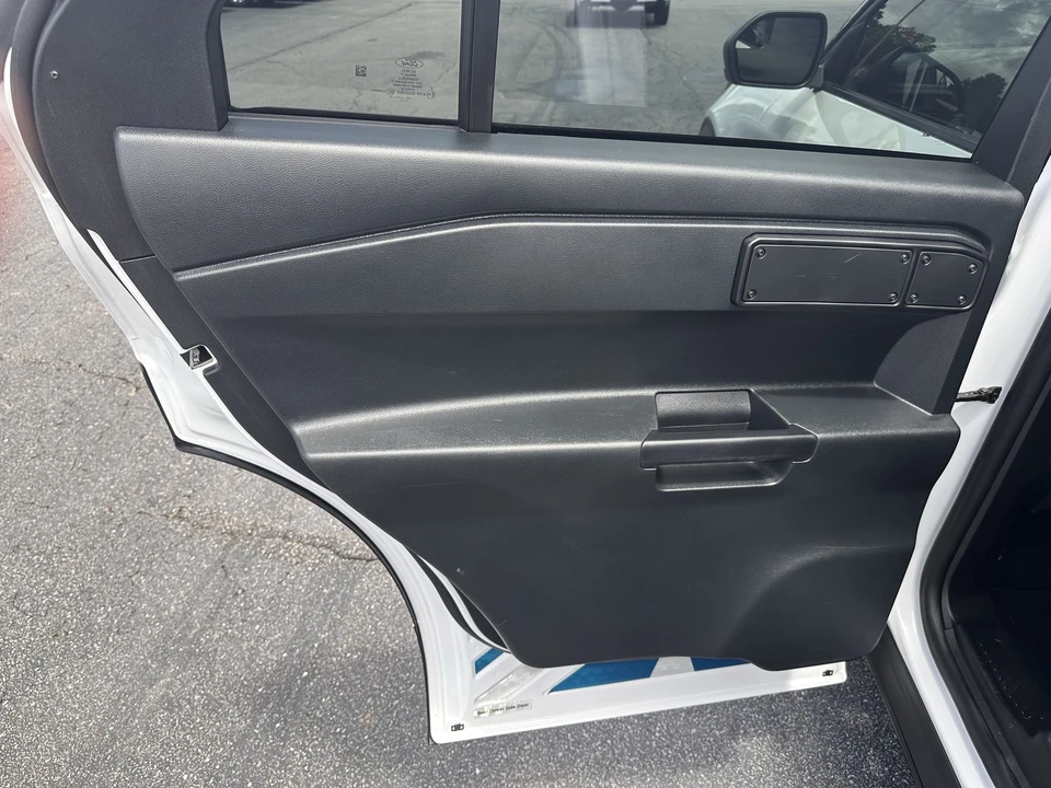 2023 Ford Explorer 6th Gen - Image 11 of 28