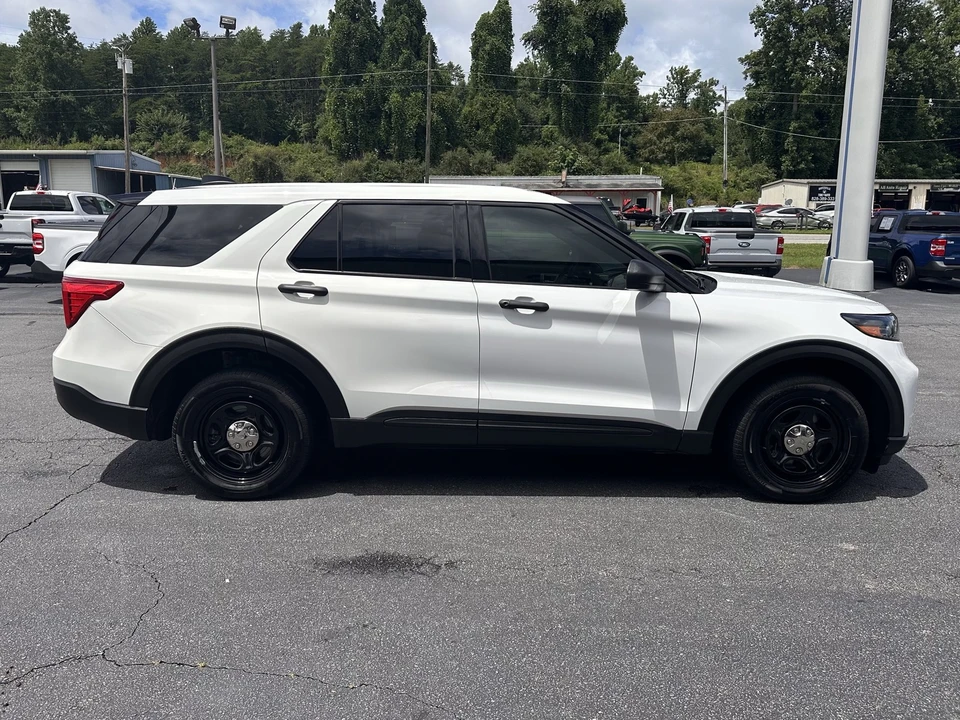 2023 Ford Explorer 6th Gen - Image 5 of 28