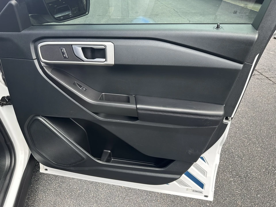 2023 Ford Explorer 6th Gen - Image 13 of 28