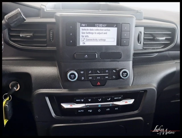 2023 Ford Explorer 6th Gen - Image 15 of 28
