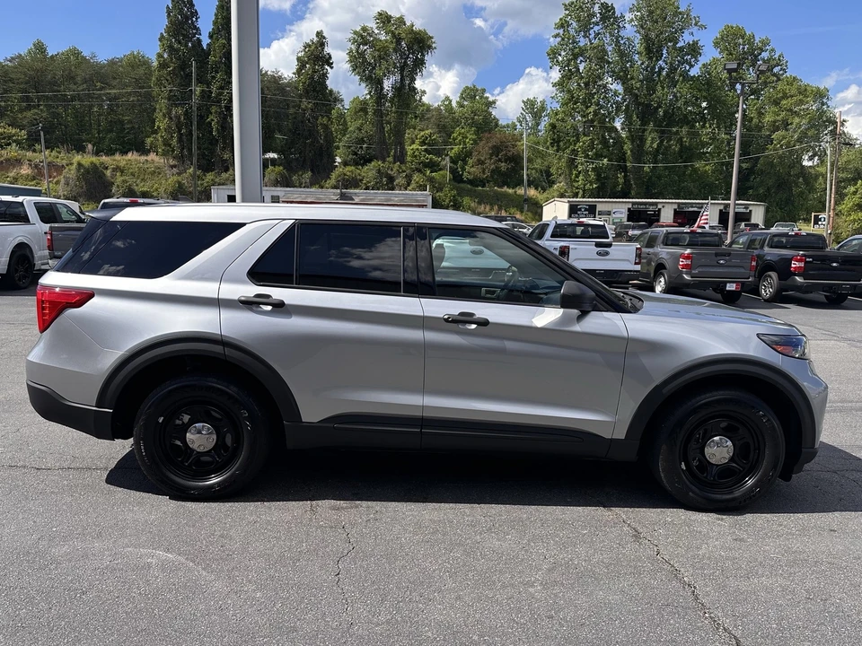 2023 Ford Explorer 6th Gen - Image 7 of 28