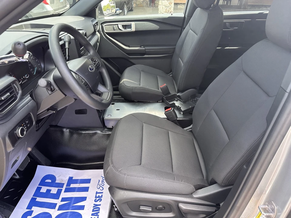 2023 Ford Explorer 6th Gen - Image 10 of 28