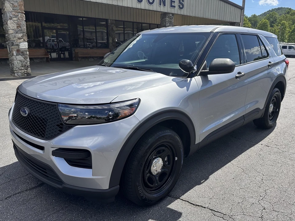 2023 Ford Explorer 6th Gen - Image 2 of 28