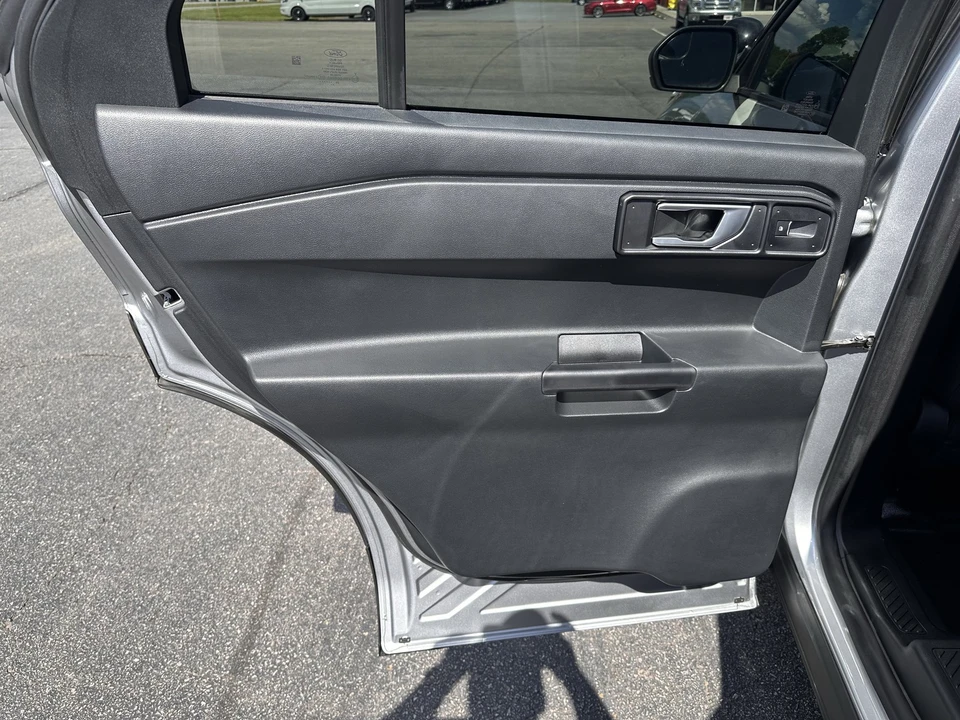 2023 Ford Explorer 6th Gen - Image 13 of 28