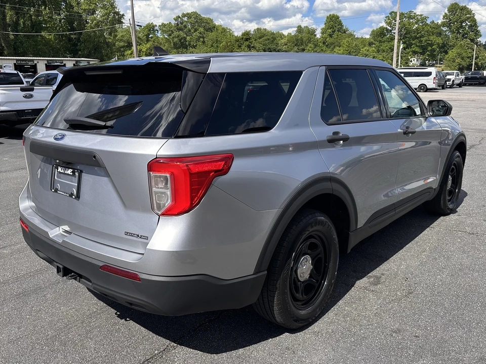 2023 Ford Explorer 6th Gen - Image 8 of 28