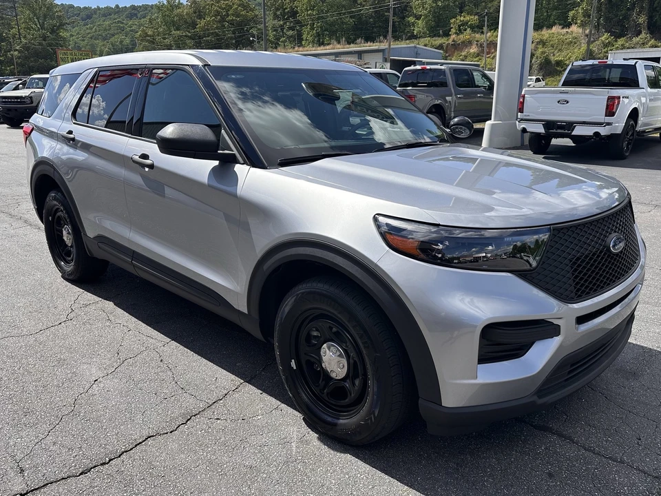 2023 Ford Explorer 6th Gen - Image 4 of 28