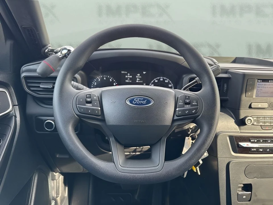 2023 Ford Explorer 6th Gen - Image 15 of 31