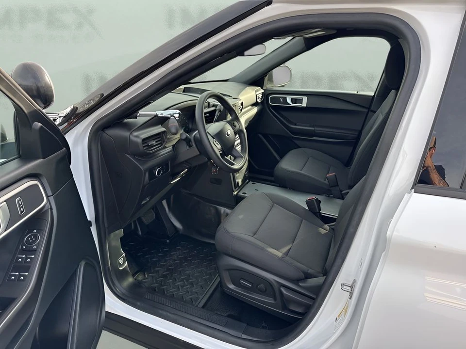 2023 Ford Explorer 6th Gen - Image 9 of 31