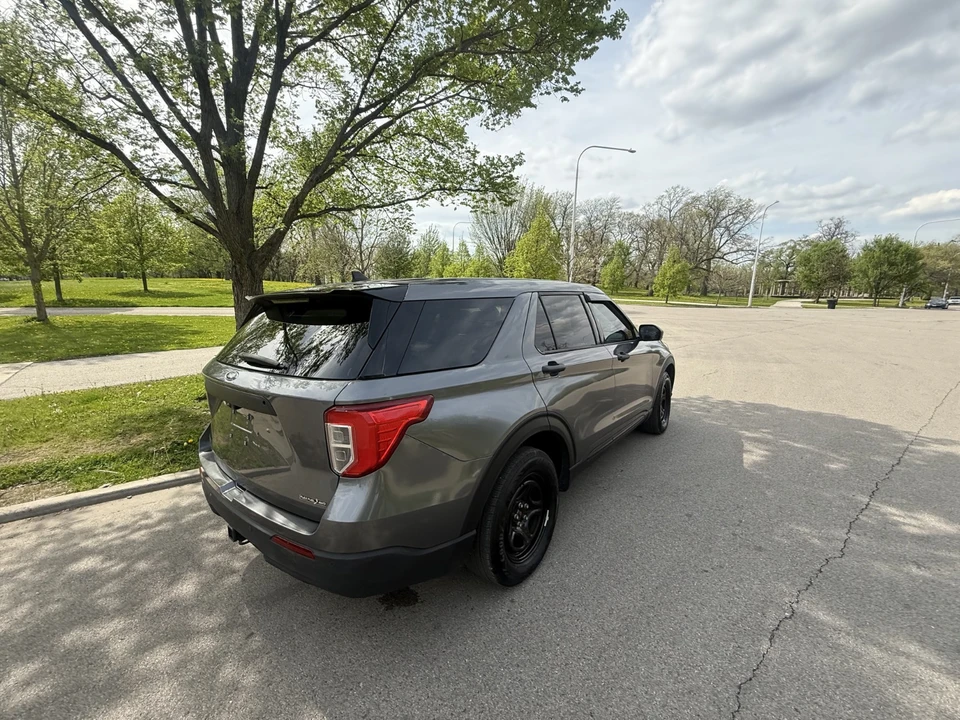 2023 Ford Explorer 6th Gen - Image 13 of 31