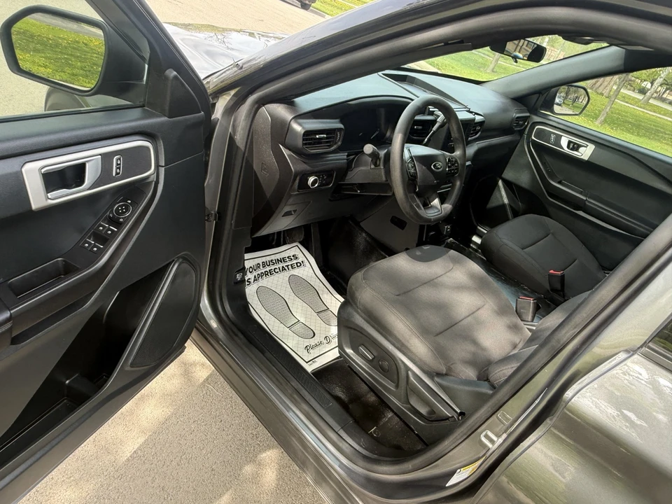 2023 Ford Explorer 6th Gen - Image 27 of 31