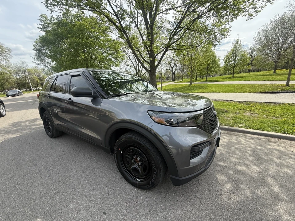 2023 Ford Explorer 6th Gen - Image 5 of 31