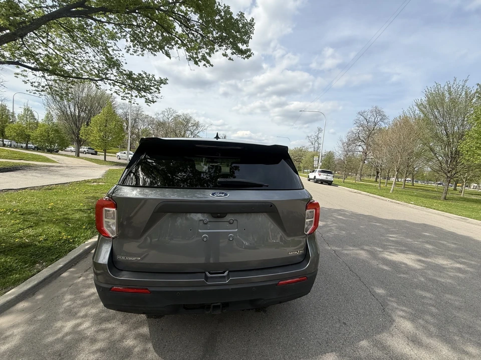 2023 Ford Explorer 6th Gen - Image 12 of 31