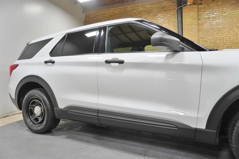 2023 Ford Explorer 6th Gen - Image 9 of 21