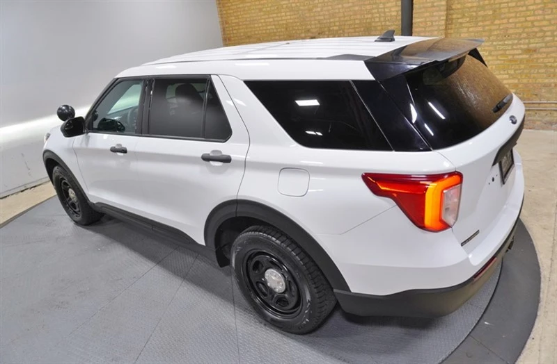 2023 Ford Explorer 6th Gen - Image 16 of 21