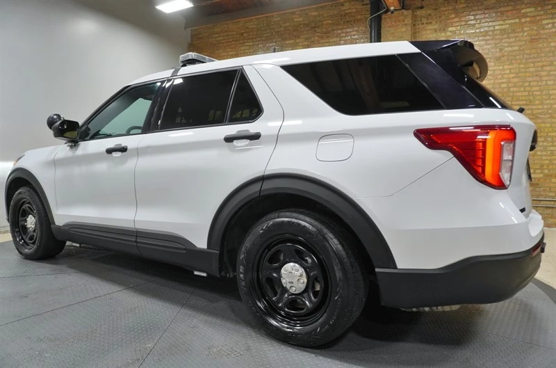 2023 Ford Explorer 6th Gen - Image 17 of 21