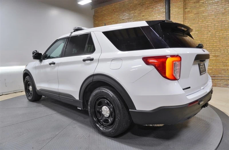 2023 Ford Explorer 6th Gen - Image 15 of 21