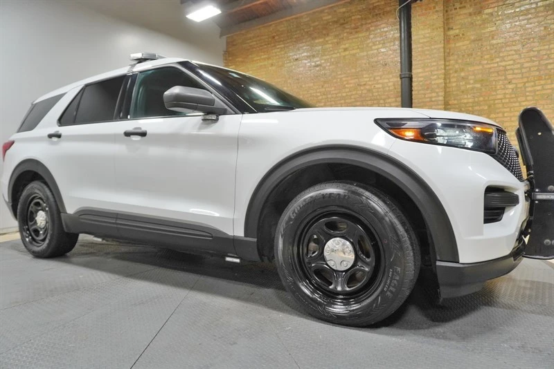 2023 Ford Explorer 6th Gen - Image 8 of 21