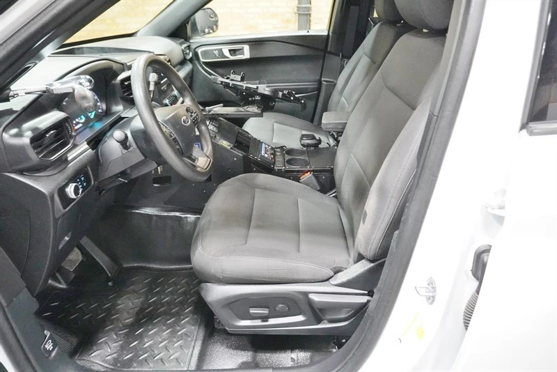 2023 Ford Explorer 6th Gen - Image 21 of 21