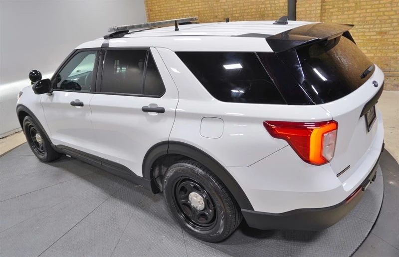 2023 Ford Explorer 6th Gen - Image 17 of 21