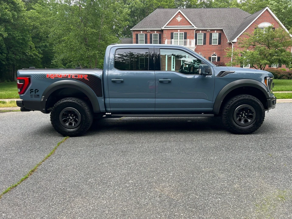 2023 Ford F-150 Raptor 14th Gen - Image 4 of 16