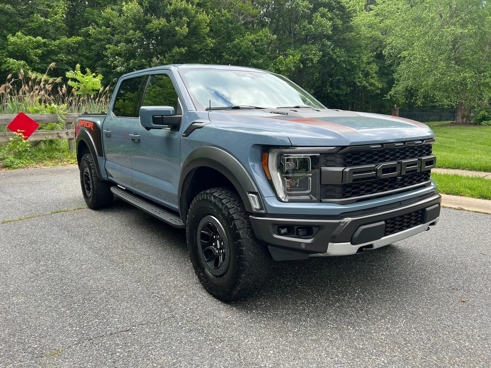 2023 Ford F-150 Raptor 14th Gen - Image 2 of 16