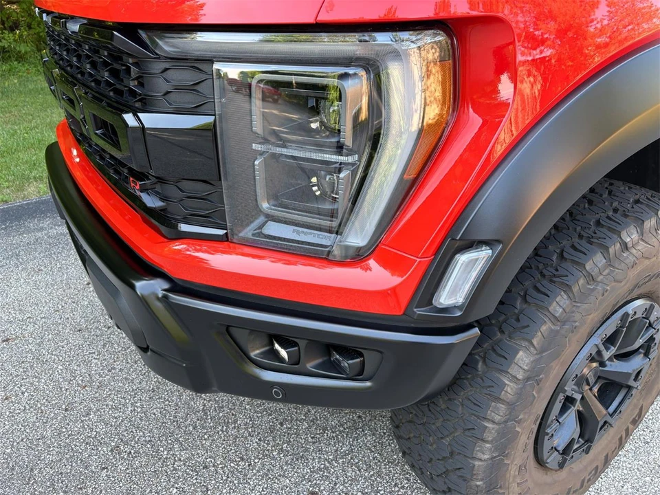 2023 Ford F-150 Raptor 14th Gen - Image 23 of 31