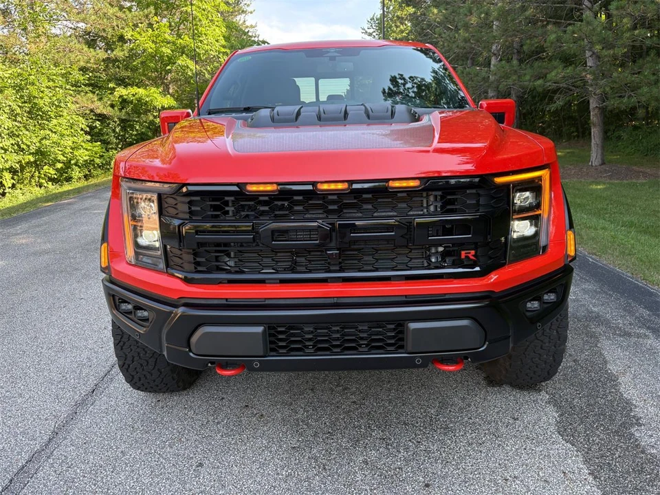 2023 Ford F-150 Raptor 14th Gen - Image 14 of 31
