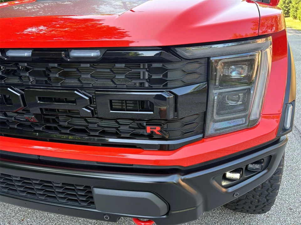 2023 Ford F-150 Raptor 14th Gen - Image 20 of 31