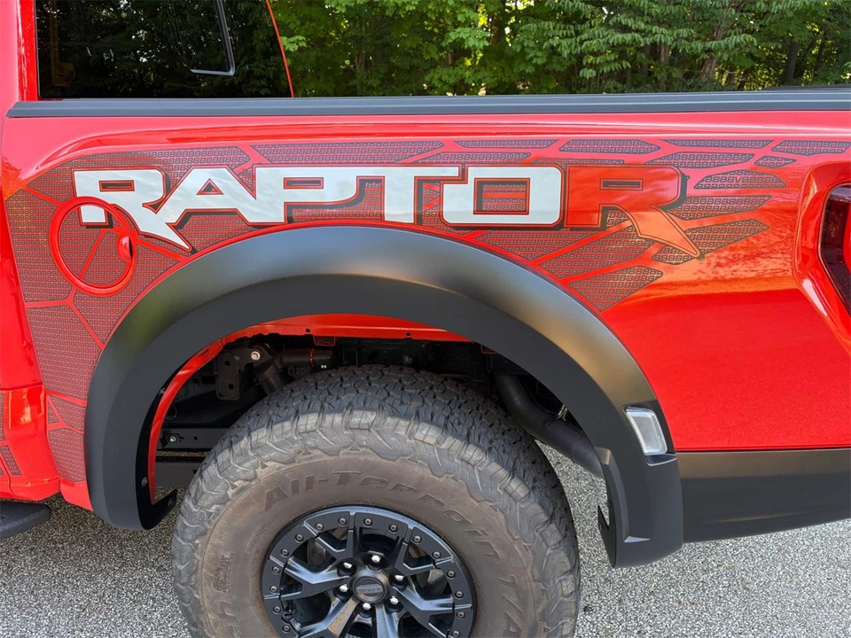 2023 Ford F-150 Raptor 14th Gen - Image 30 of 31
