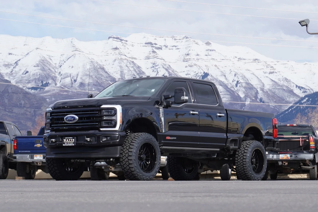 2023 Ford Super Duty 5th Gen - Image 2 of 12