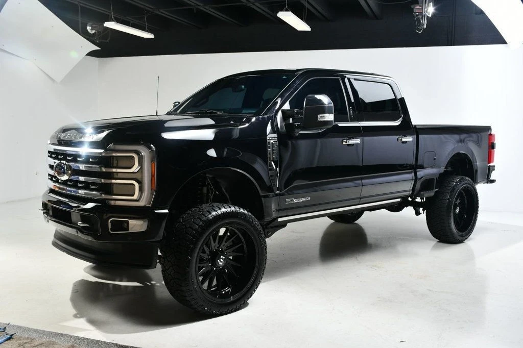 2023 Ford Super Duty 5th Gen - Image 2 of 12