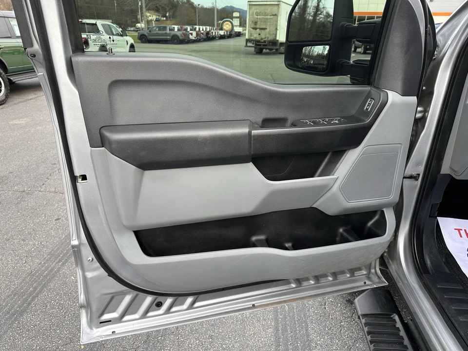 2023 Ford Super Duty 5th Gen - Image 5 of 12