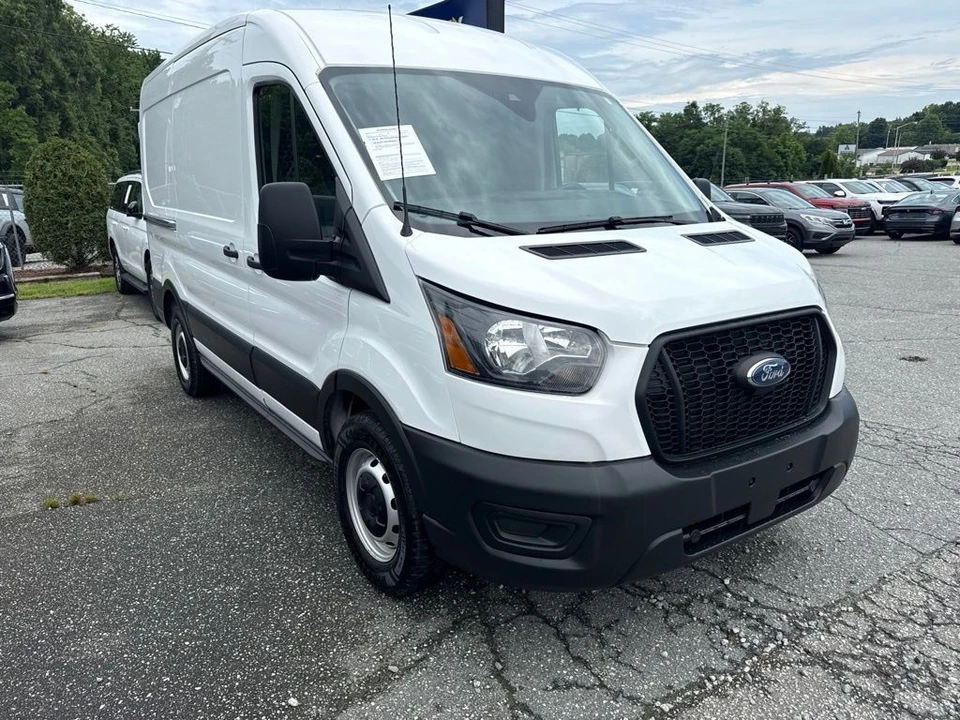 2023 Ford Transit - Image 2 of 5