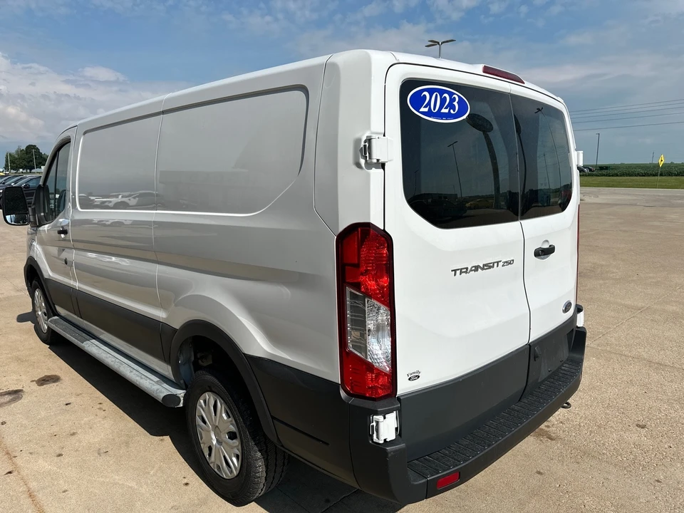 2023 Ford Transit - Image 8 of 12