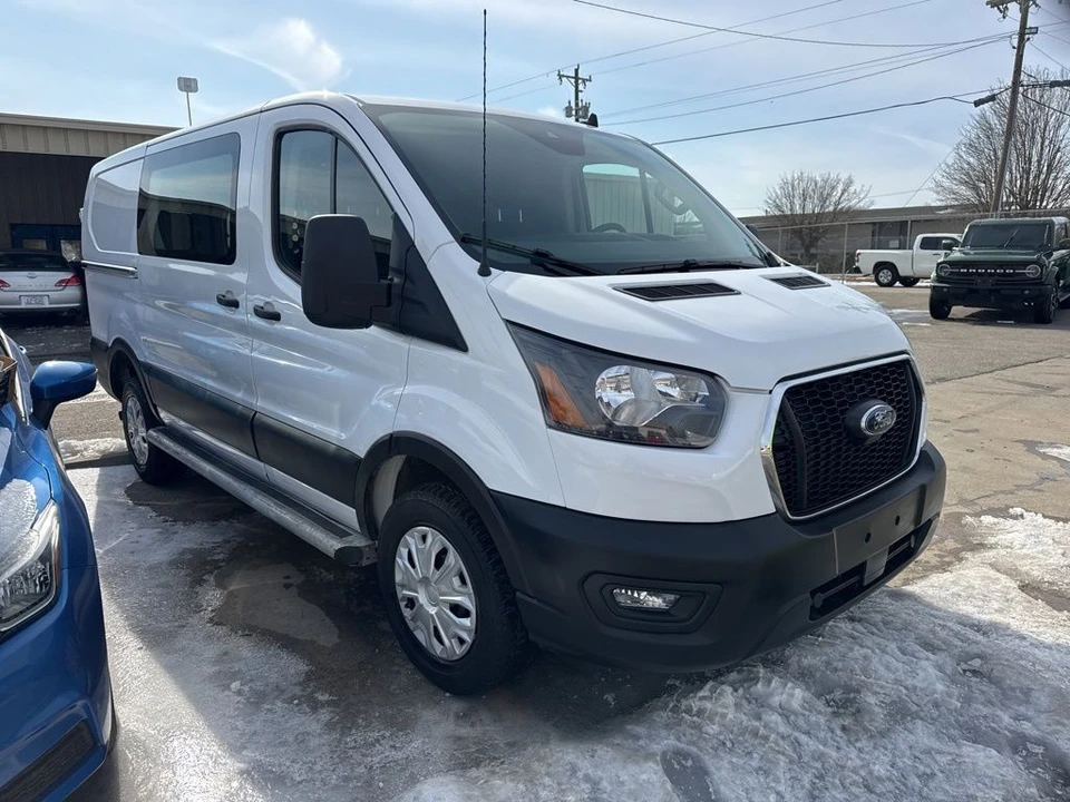 2023 Ford Transit - Image 2 of 4