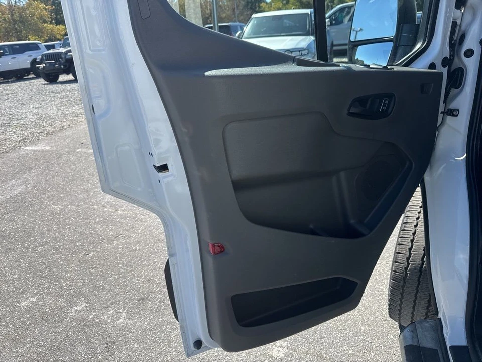 2023 Ford Transit - Image 19 of 28