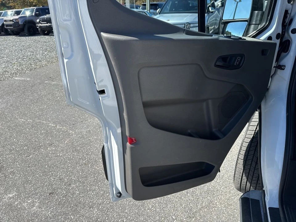 2023 Ford Transit - Image 19 of 28