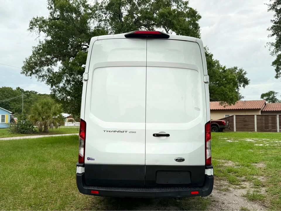 2023 Ford Transit - Image 8 of 9