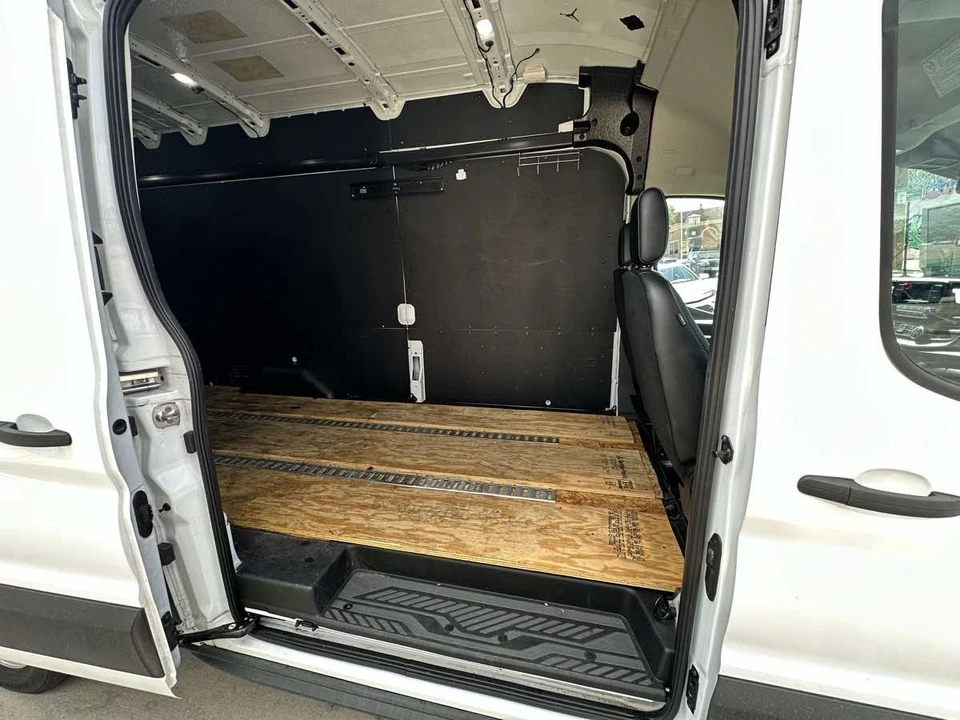 2023 Ford Transit - Image 18 of 21